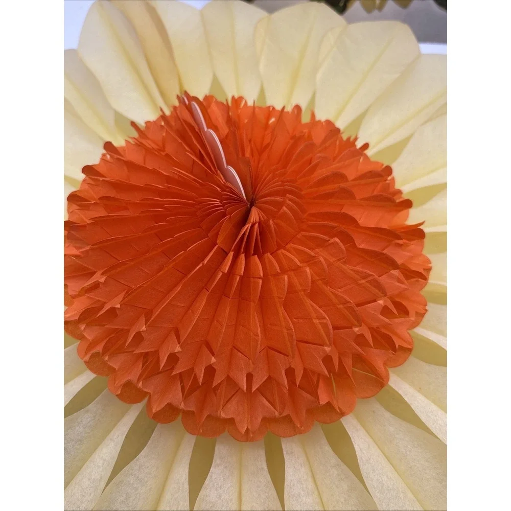 vintage Hallmark Plans-a-Party Daisy  flower centerpiece Honeycomb 1970